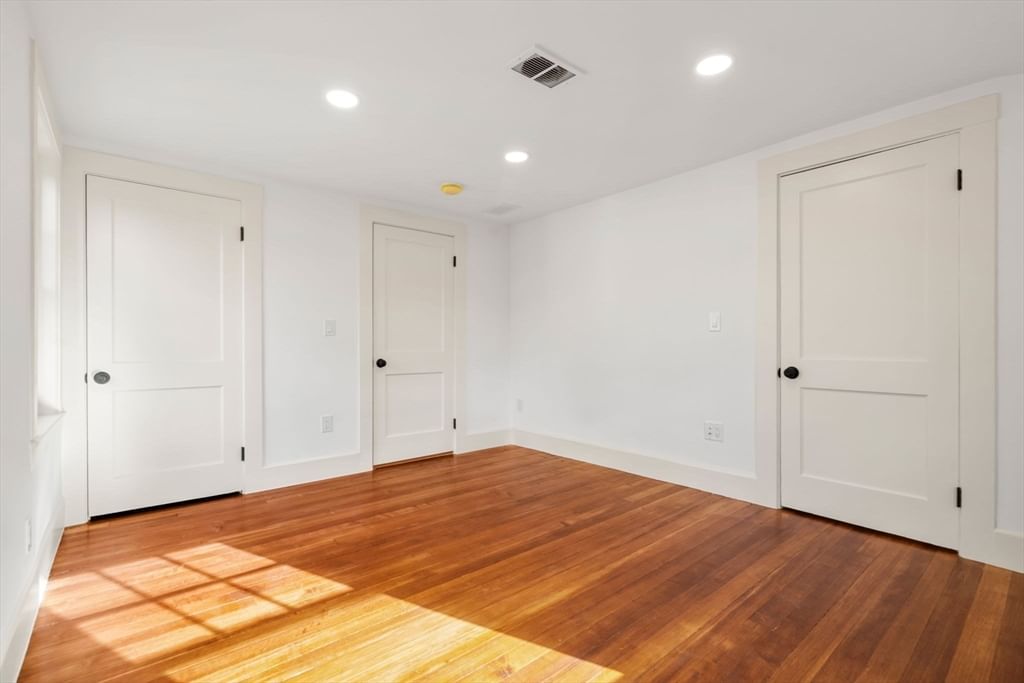 23 Ward St Woburn — Photo 36 of 41