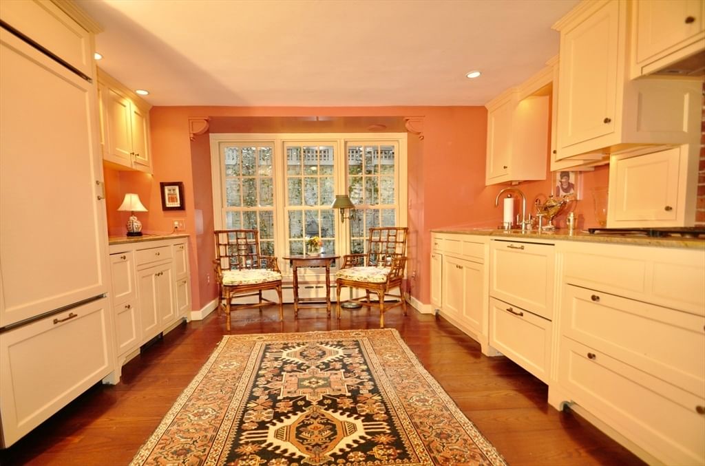 9 West Cedar St Boston — Photo 9 of 18