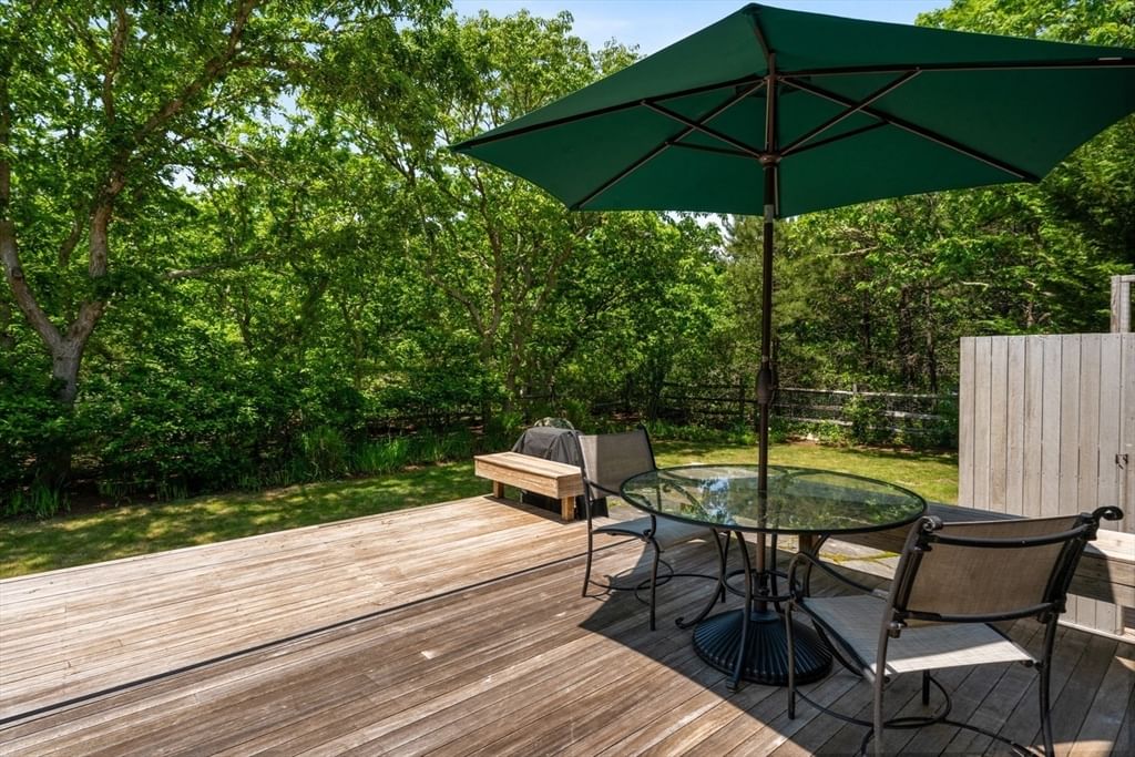 111 Charles Neck Way West Tisbury — Photo 16 of 21