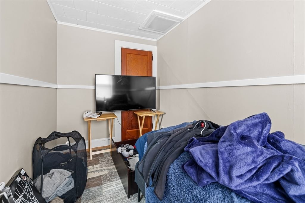 42 Everett Street Middleboro — Photo 25 of 31