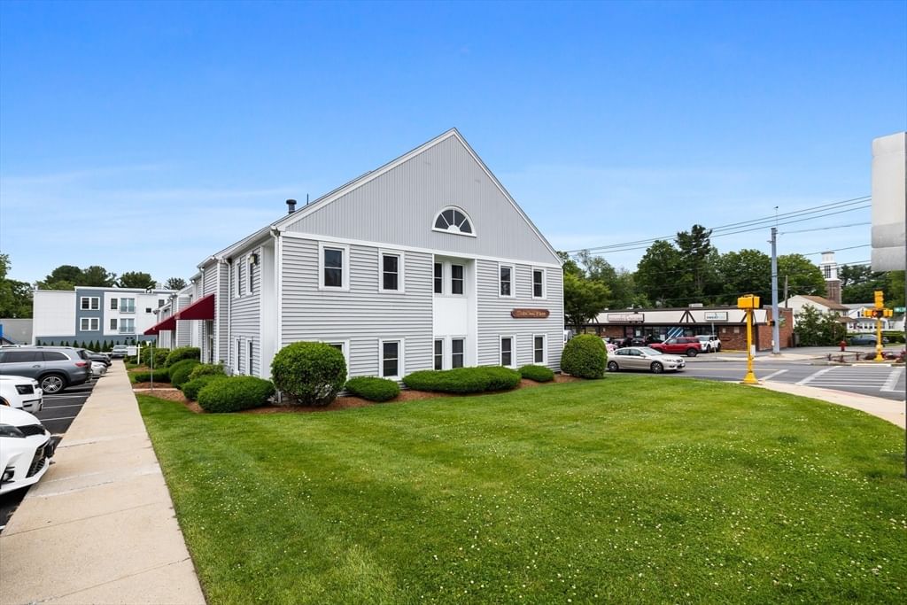 384 Lowell Street #205 & 205B, Wakefield, MA 01880