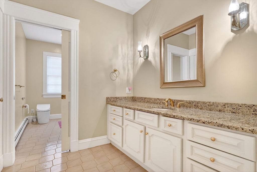 451 Wellesley St Weston — Photo 21 of 28