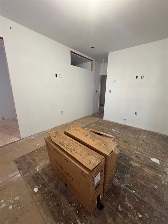 632 S East Holyoke — Photo 13 of 22
