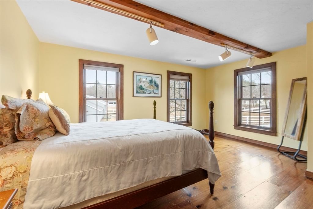 190 Hardwick, Petersham, MA 01366 photo 3