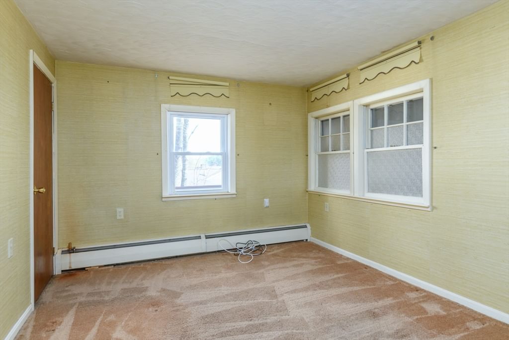 1138 Wachusett St Holden — Photo 9 of 19
