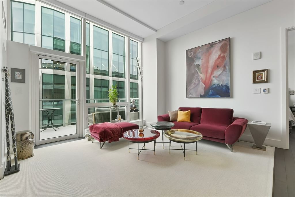 50 Liberty #PH1G Boston — Photo 4 of 14