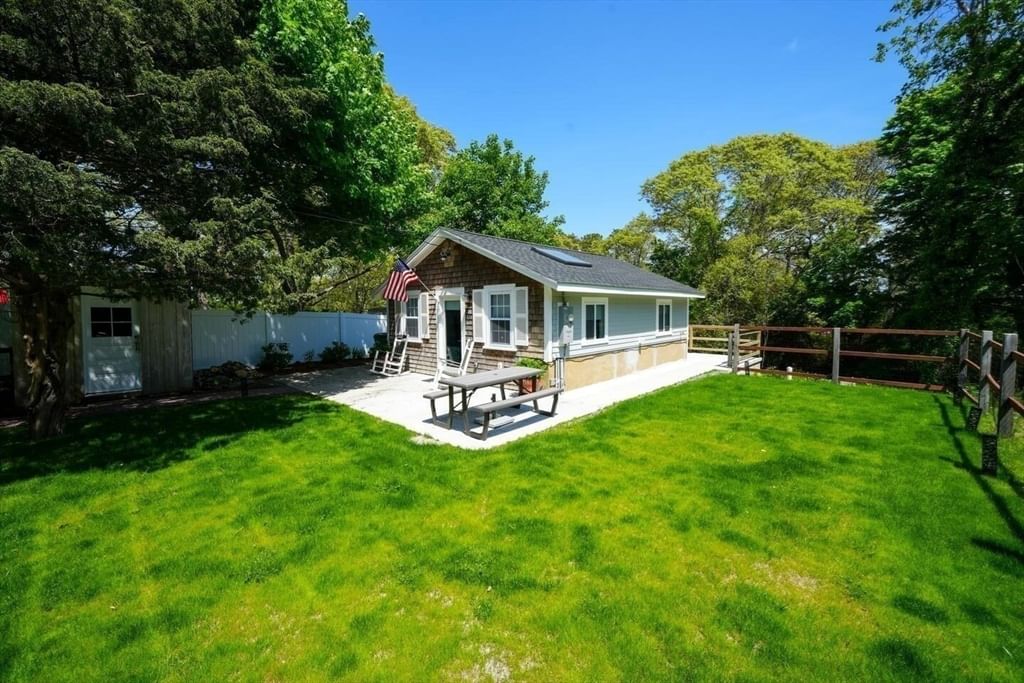 90A Edgartown Rd, Tisbury, MA Photo #12