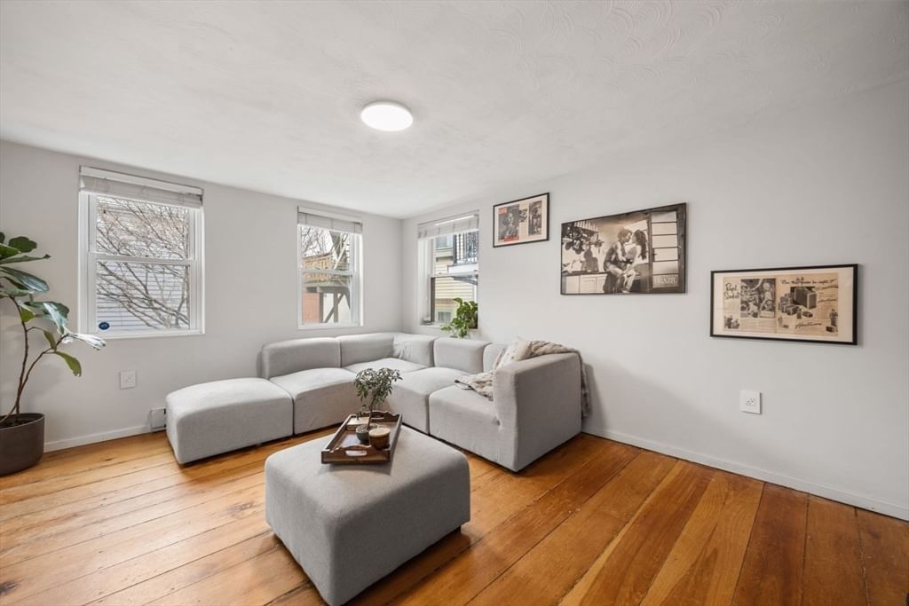 4 Mead Street Ct #0 Boston — Photo 10 of 30