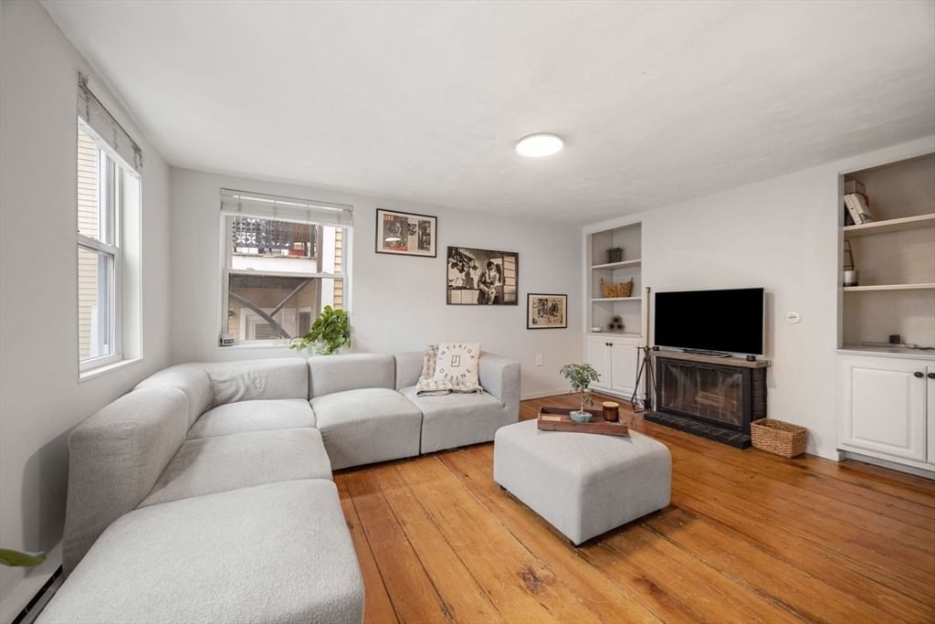 4 Mead Street Ct #0 Boston — Photo 9 of 30