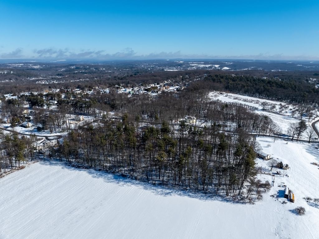 82 Dodge Hill Rd Sutton — Photo 3 of 8