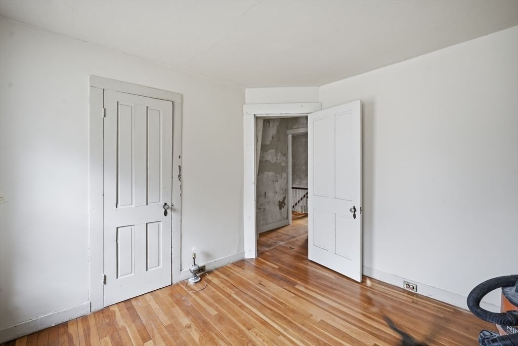 1177 Northampton St Holyoke — Photo 12 of 29