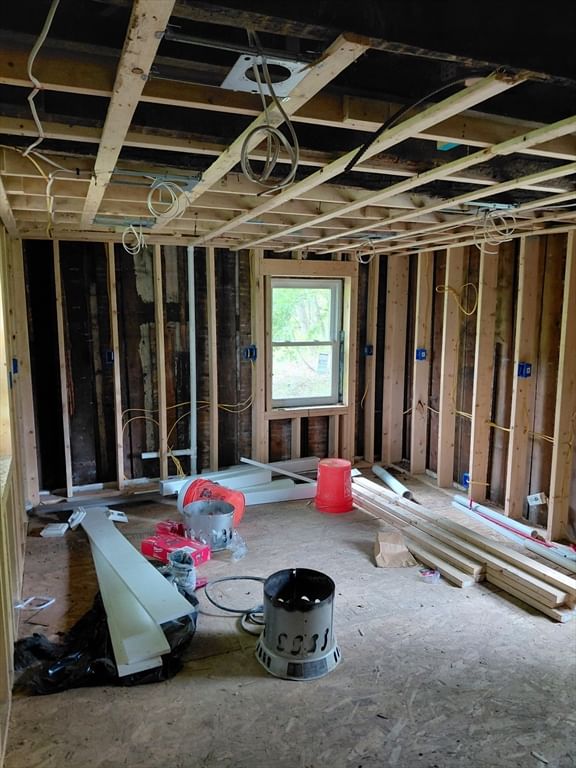 247 Pecks Rd, Pittsfield, MA 01201 photo 3