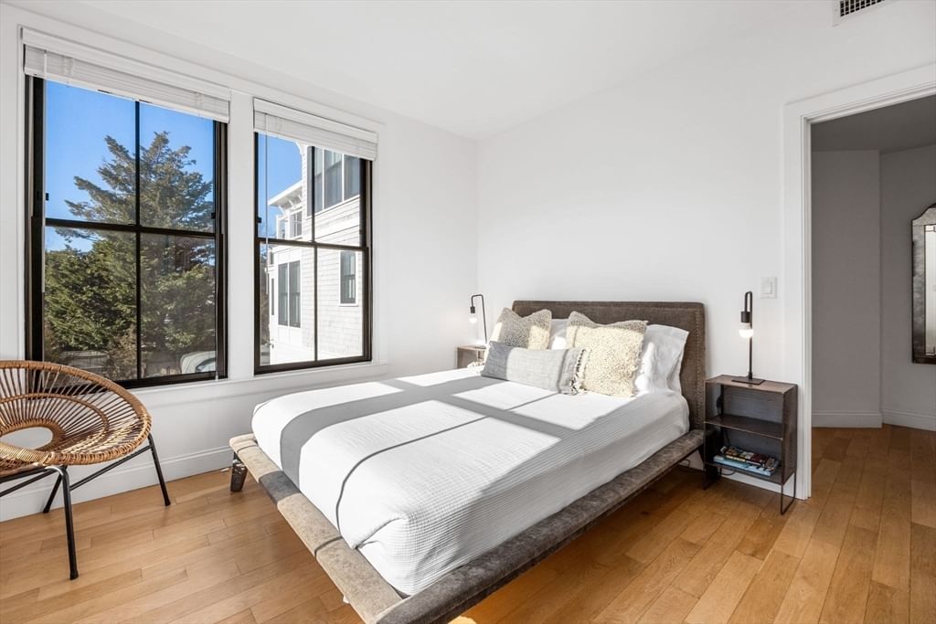 350 Bradford St #11 Provincetown — Photo 16 of 21