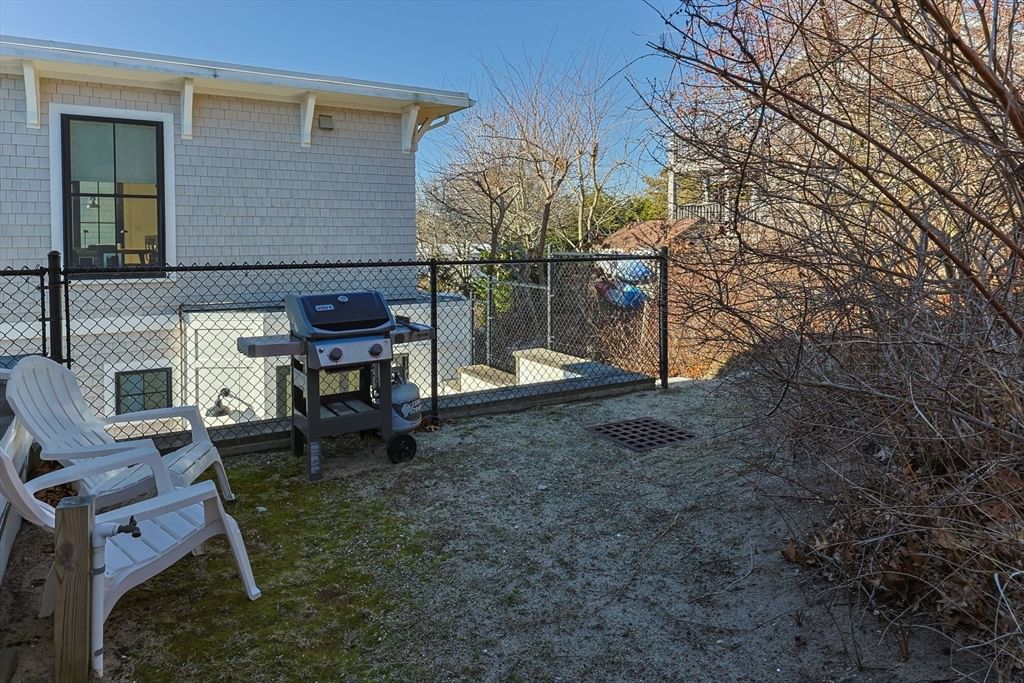 350 Bradford St #11 Provincetown — Photo 21 of 21