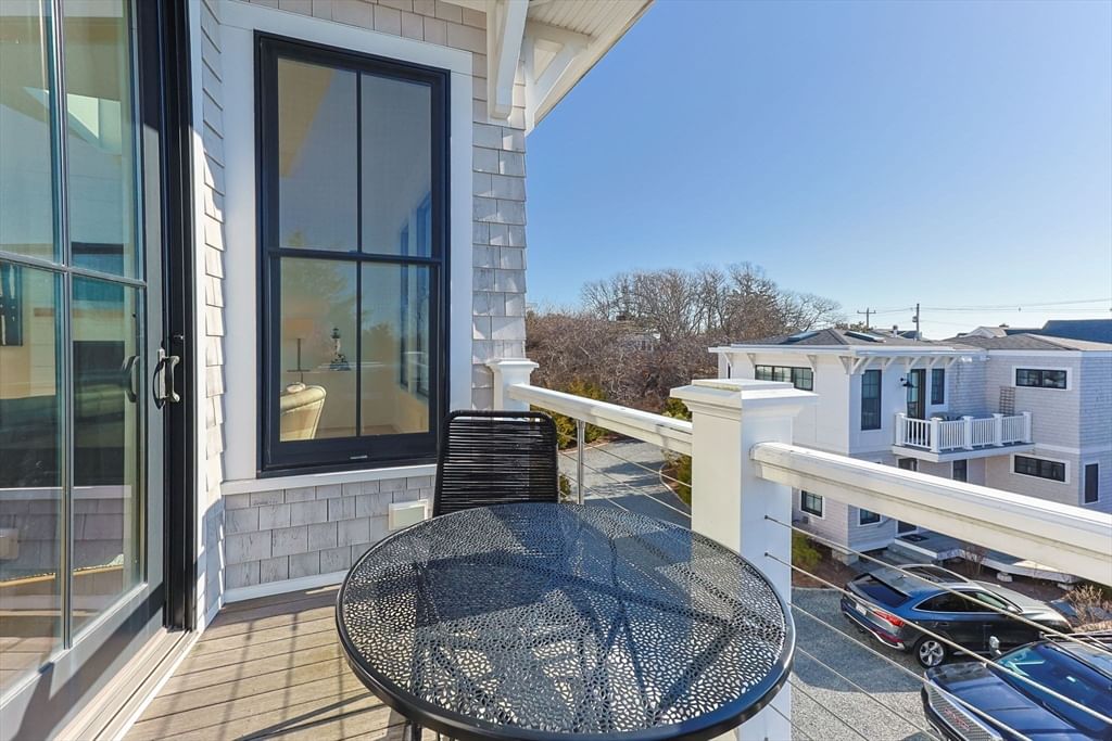 350 Bradford St #11 Provincetown — Photo 9 of 21
