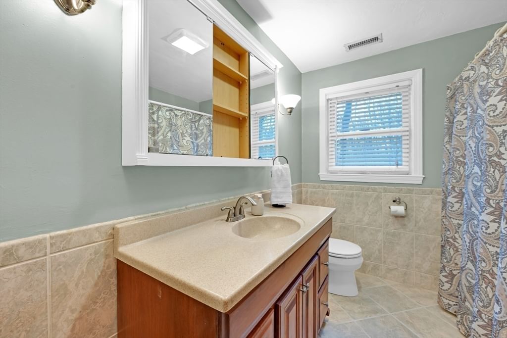 32 Sibley Rd Sutton — Photo 16 of 26