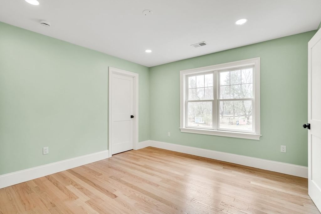 232 Lincoln Street Lexington — Photo 25 of 42