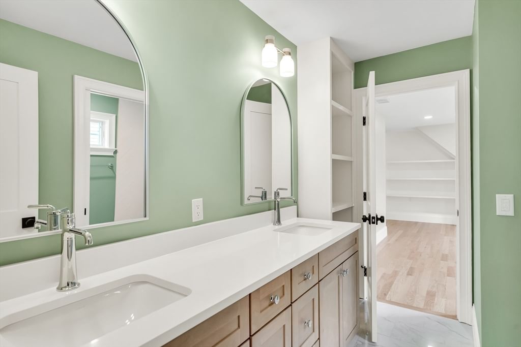 232 Lincoln Street Lexington — Photo 29 of 42