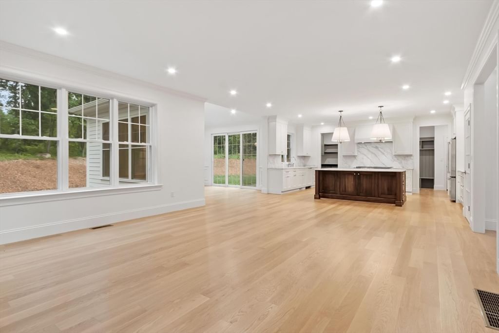 1 Ignatius Common Drive Northborough — Photo 8 of 27