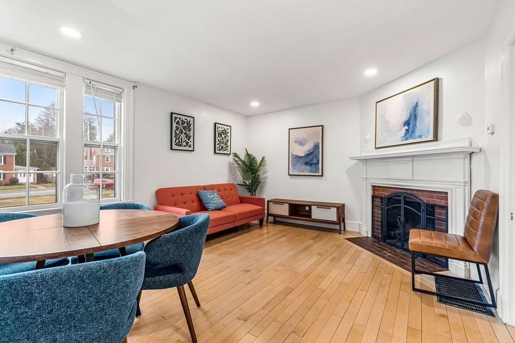 Listing Image 15
