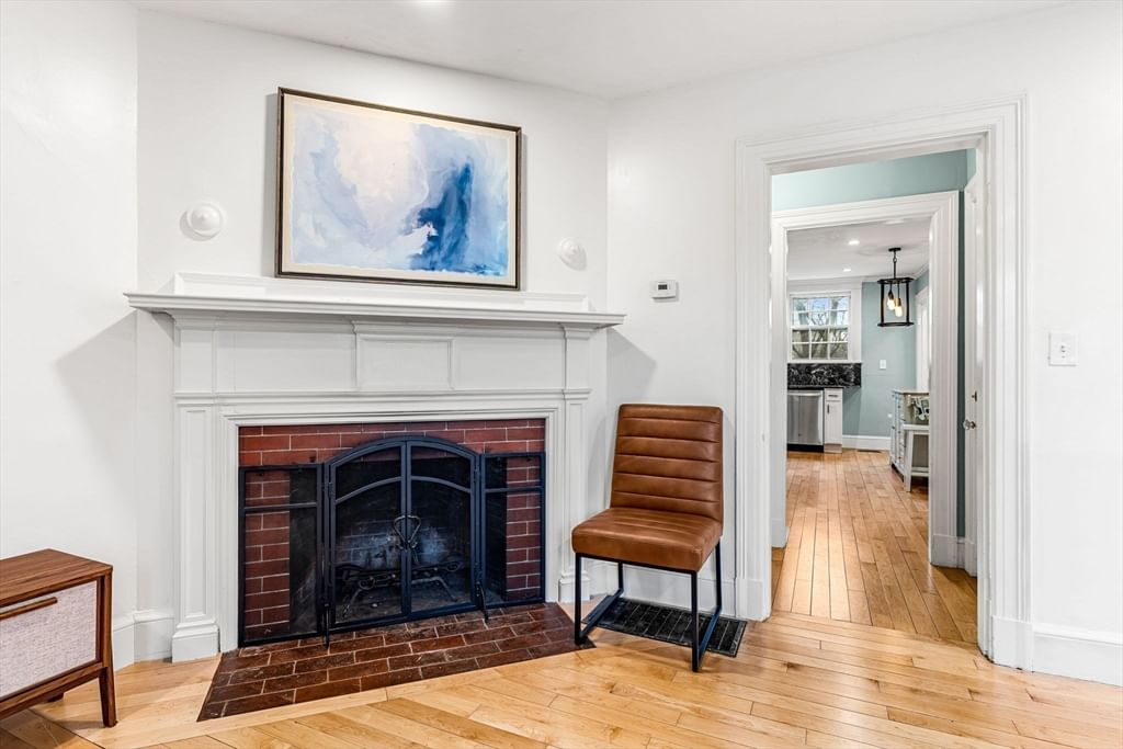 Listing Image 17