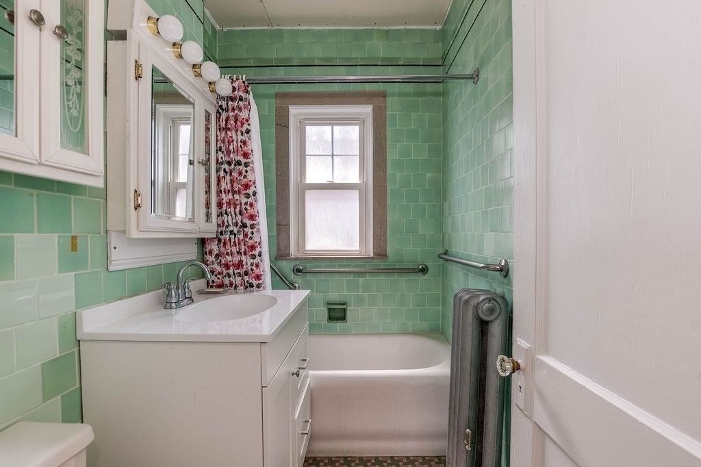 73 Westbourne St Boston — Photo 11 of 41
