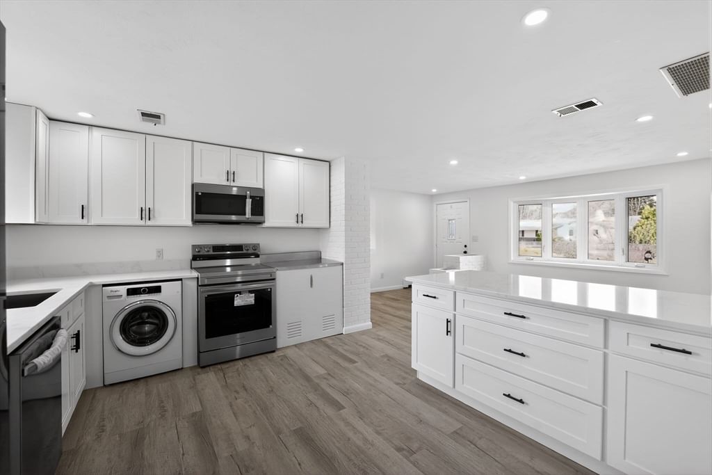 269 Jon Dr Brockton — Photo 18 of 31