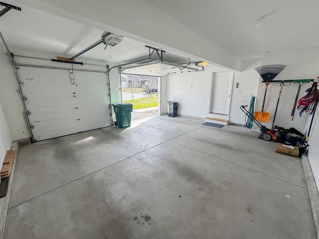 23 Ralph Cir Chicopee — Photo 38 of 42