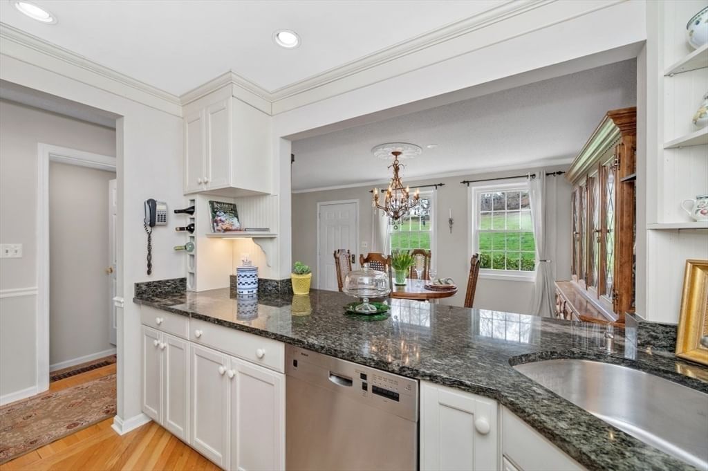 18 Breakwater Drive #18 Chelsea — Photo 7 of 42