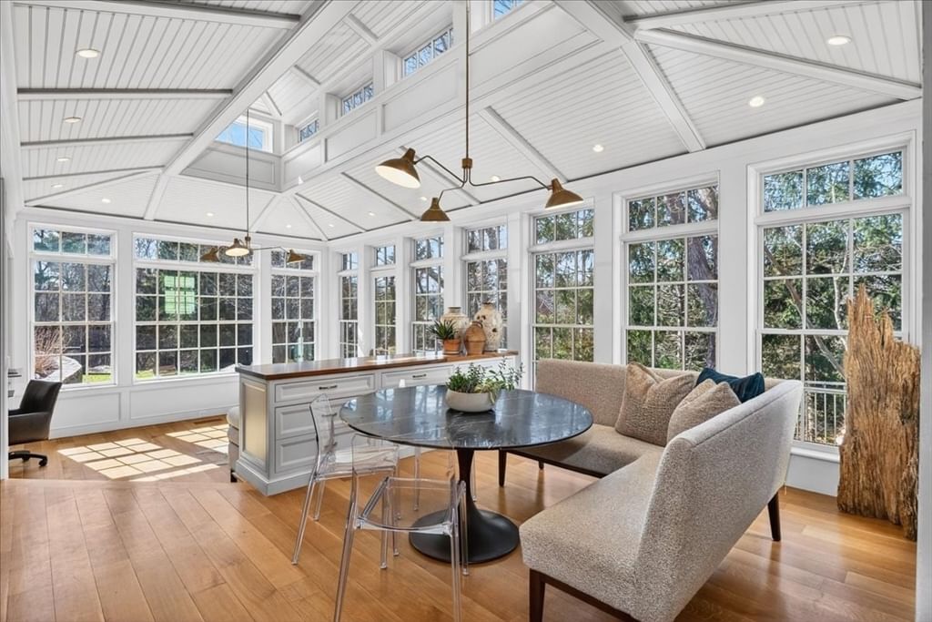 54 Lincoln Street Hingham — Photo 16 of 42