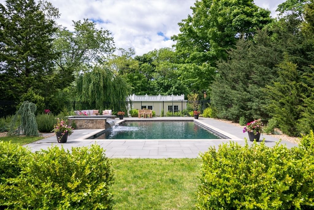 54 Lincoln Street Hingham — Photo 37 of 42