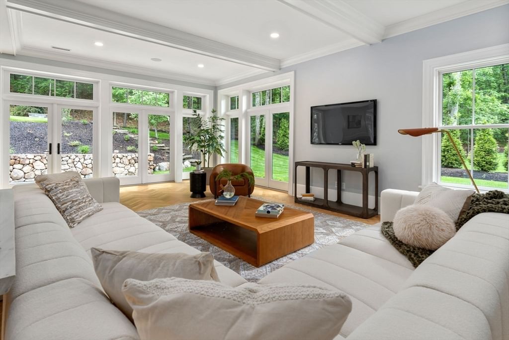 196 Pond Road Wellesley — Photo 13 of 20