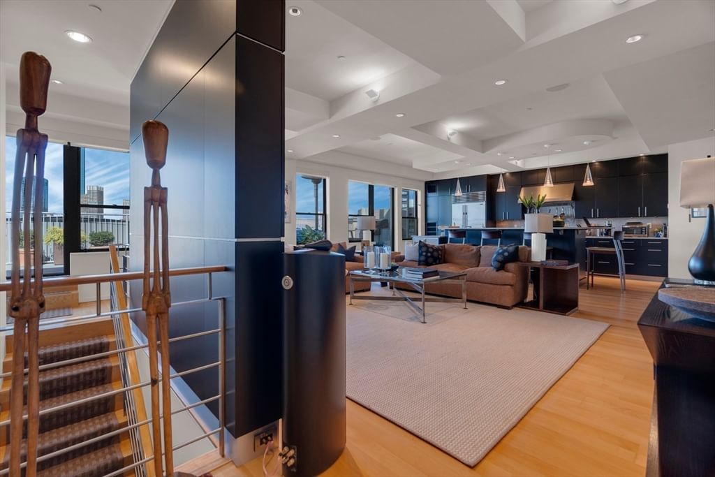 1166 Washington St #704-6 Boston — Photo 4 of 30