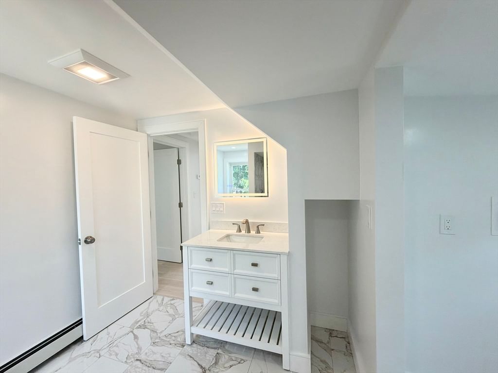 62 Arthur St Brockton — Photo 14 of 15