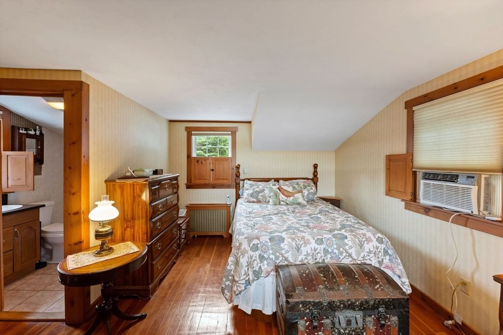 17 Moorings Way, West Brookfield, MA 01585 photo 4