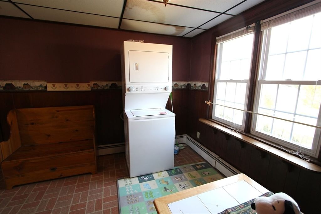 300 Chestnut St Franklin — Photo 7 of 33