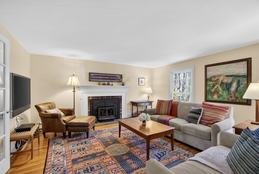 225 Lowell St, Carlisle, MA 01741 photo 3