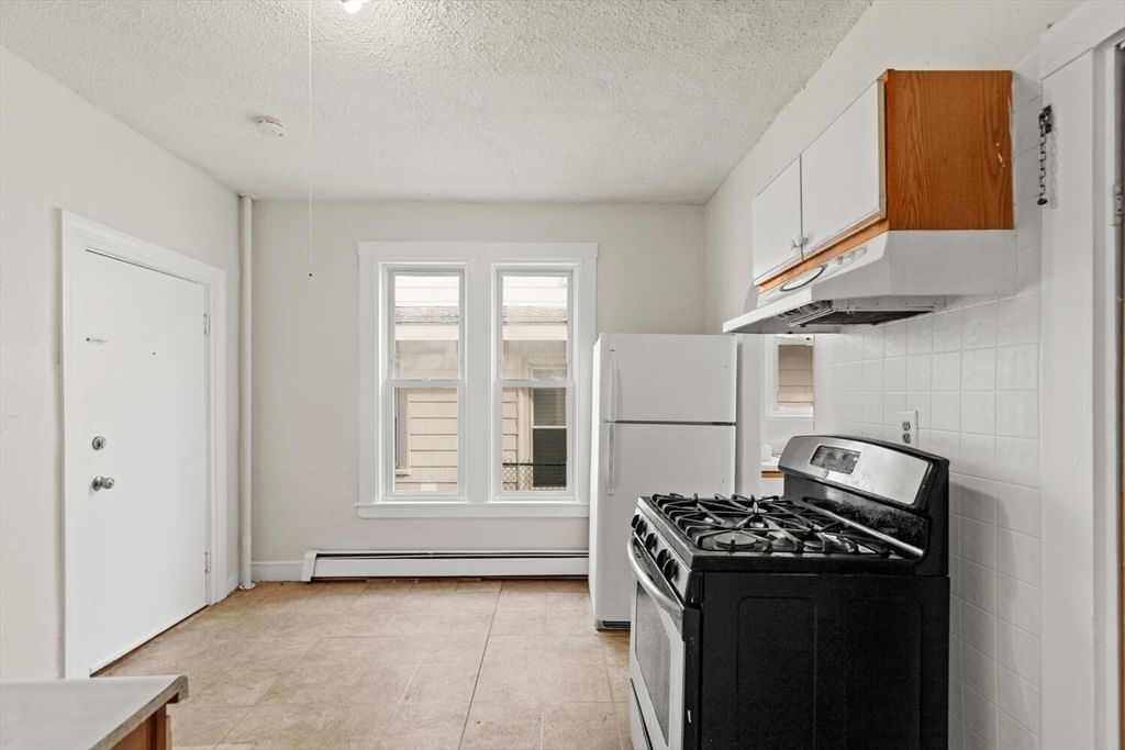 22 Elm St Lynn — Photo 15 of 35