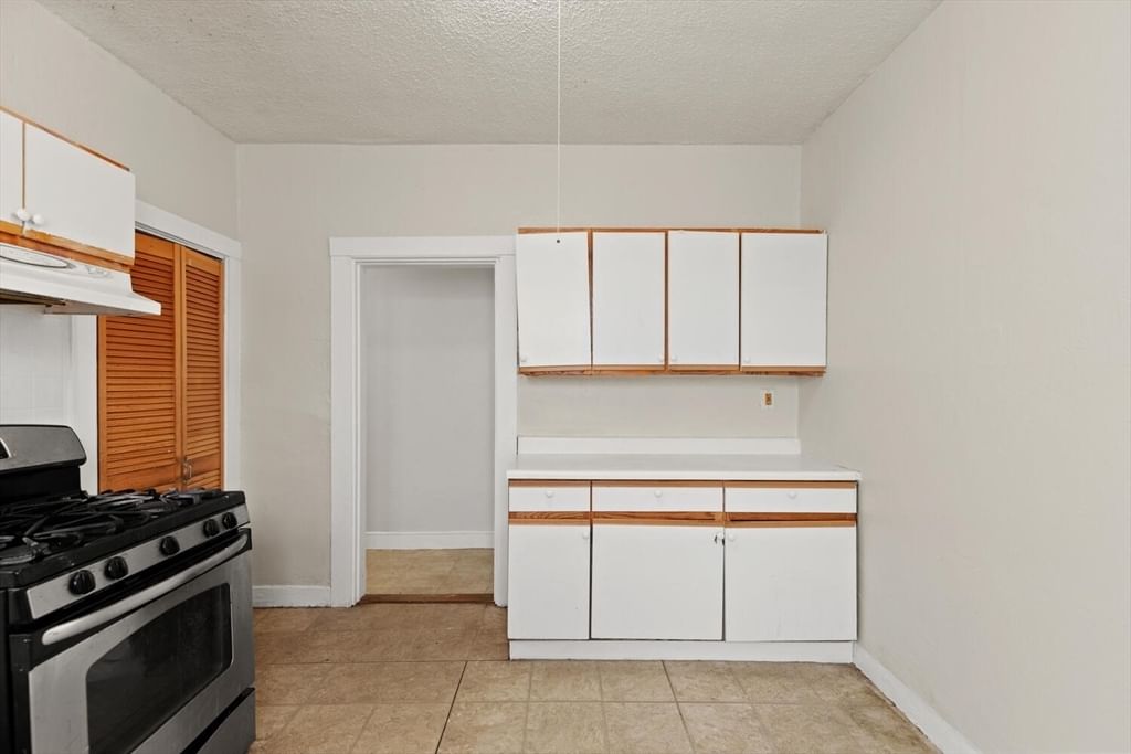 22 Elm St Lynn — Photo 18 of 35