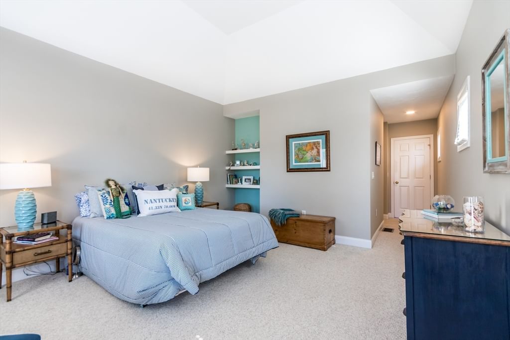 13 Hollyhock Knoll Ct #13 Bourne — Photo 17 of 42