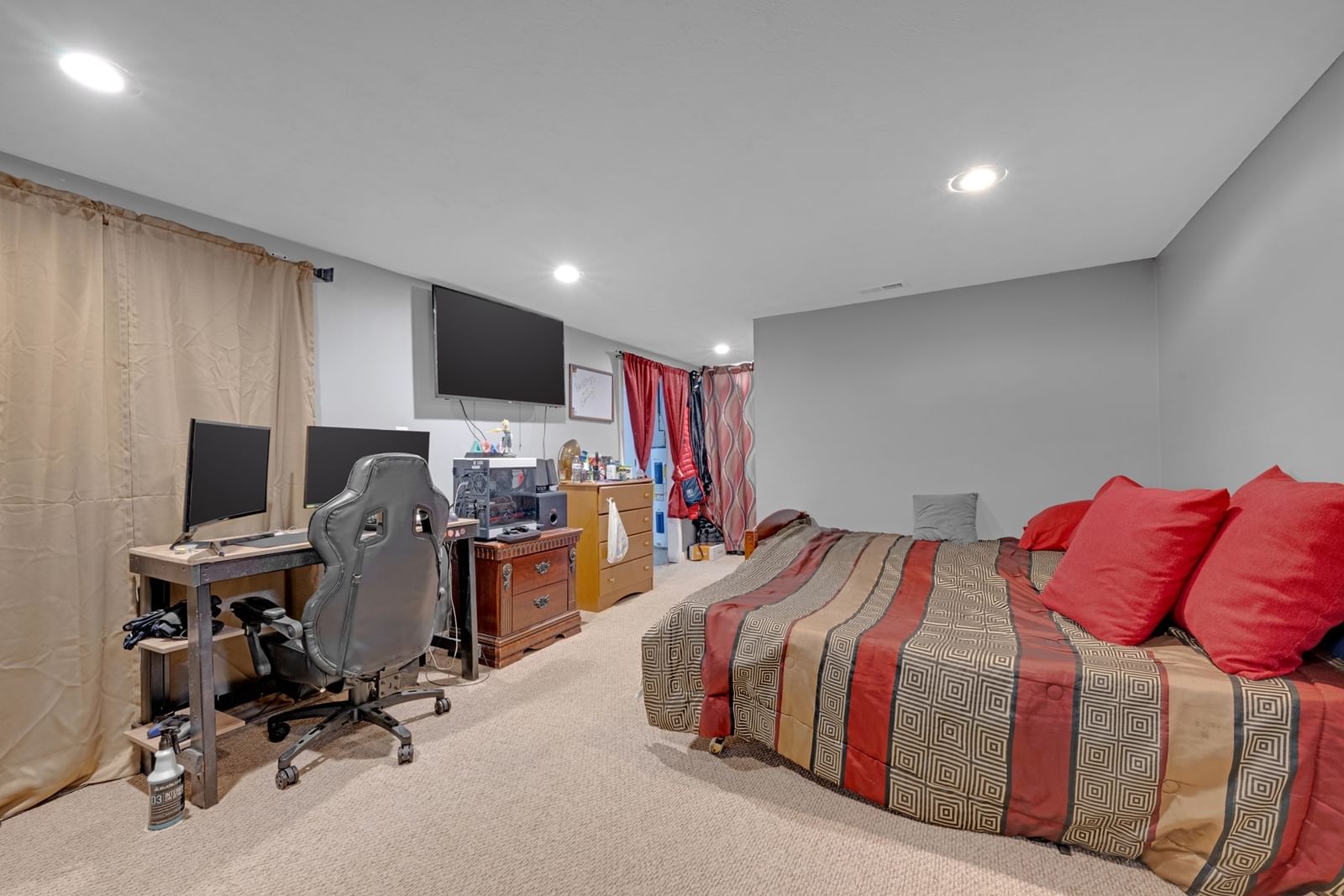 23 Chartier Ln Southbridge — Photo 13 of 22
