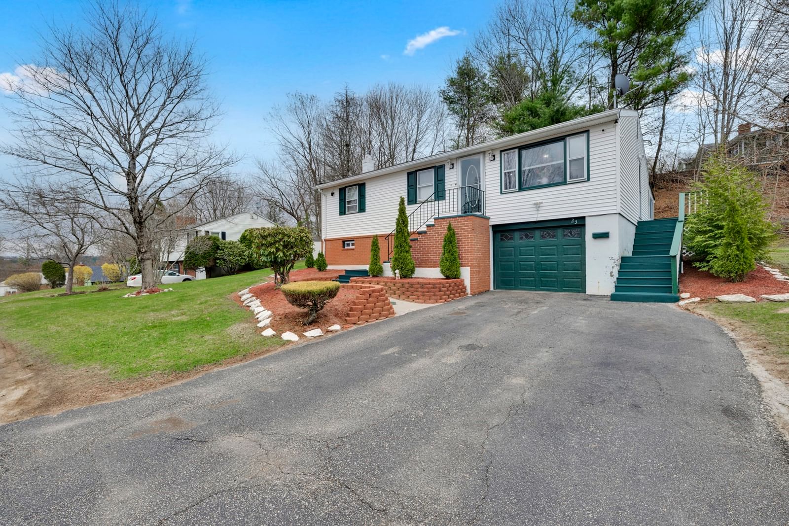 23 Chartier Ln Southbridge — Photo 17 of 22