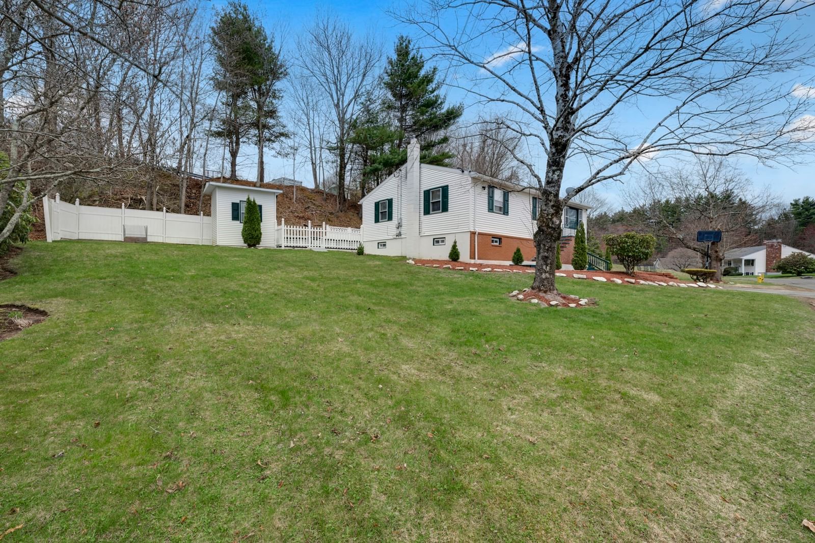 23 Chartier Ln Southbridge — Photo 19 of 22