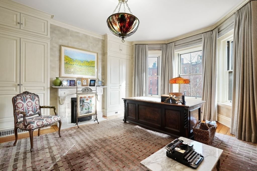 381 Beacon Street Boston — Photo 12 of 21