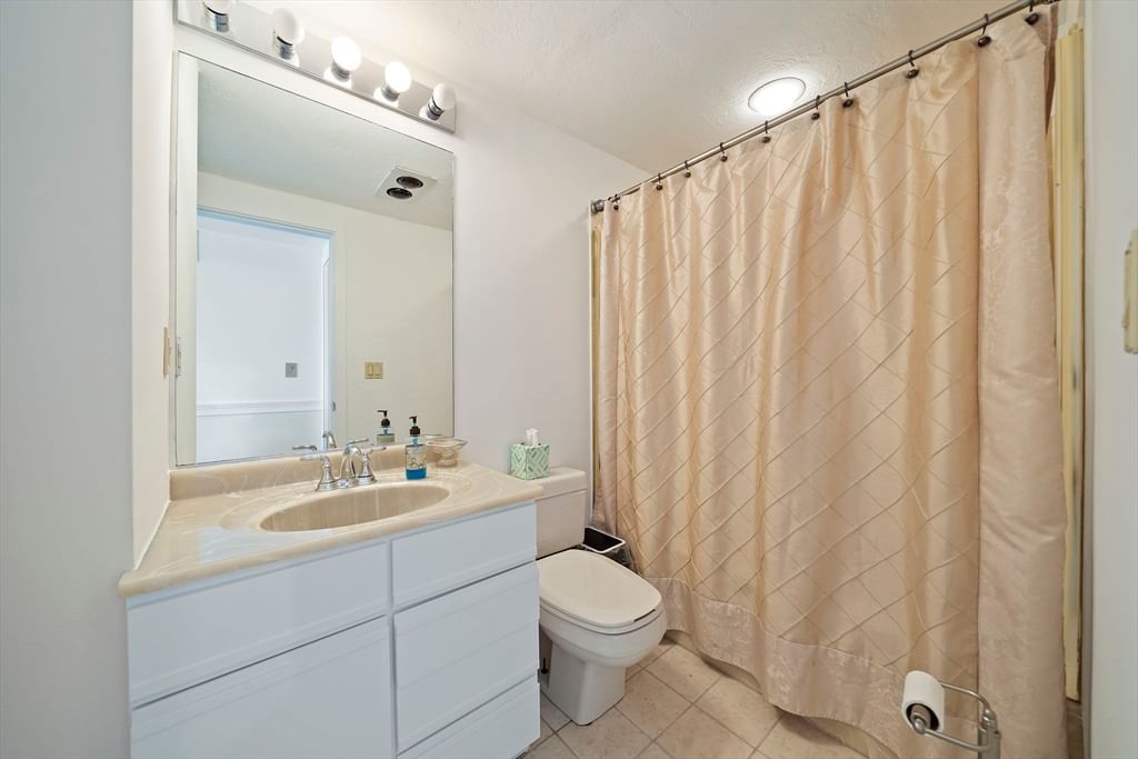 25 Oceanside Drive #25 Hull — Photo 25 of 40