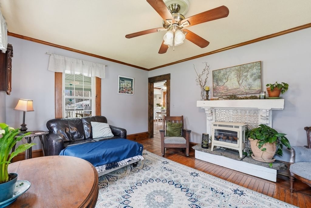 24 Worthington Rd, Huntington, MA 01050 photo 3