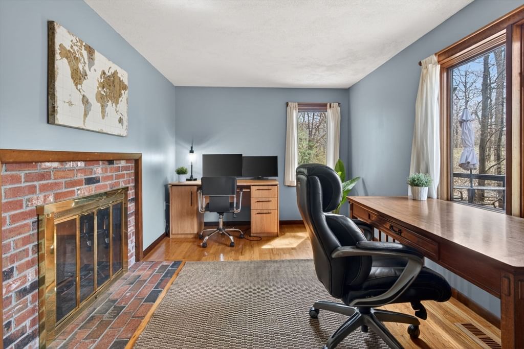 Listing Image 17