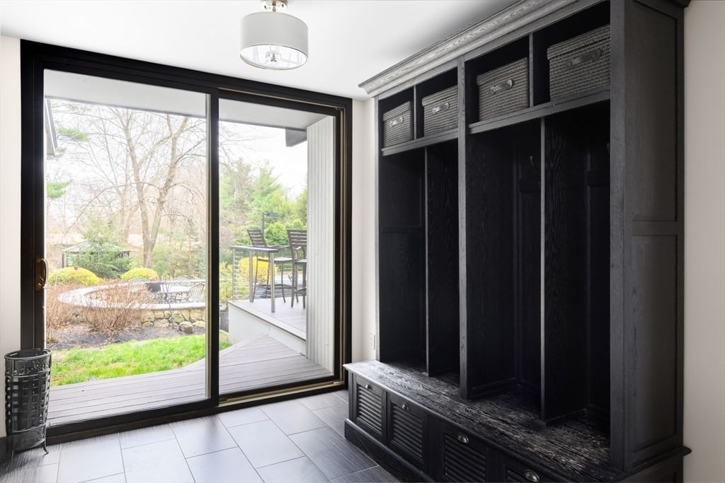 363 Brookline Street Newton — Photo 11 of 31