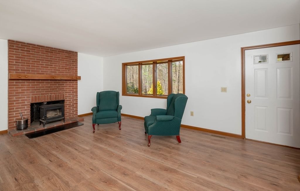 925 Muddy Brook Rd, Hardwick, MA 01082 photo 3