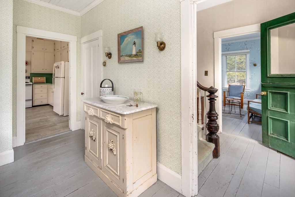37 Neds Point Rd Mattapoisett — Photo 19 of 42